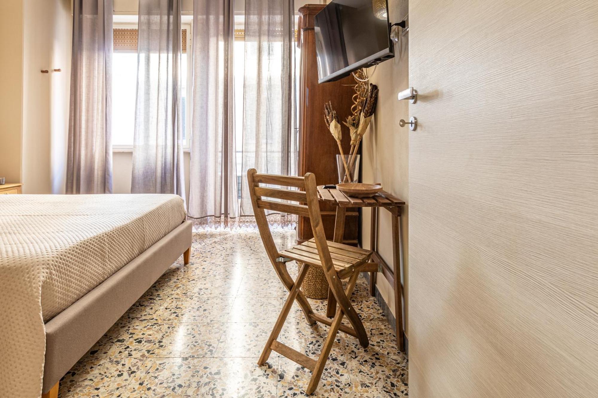 L'Erika In Citta Otel Livorno Dış mekan fotoğraf