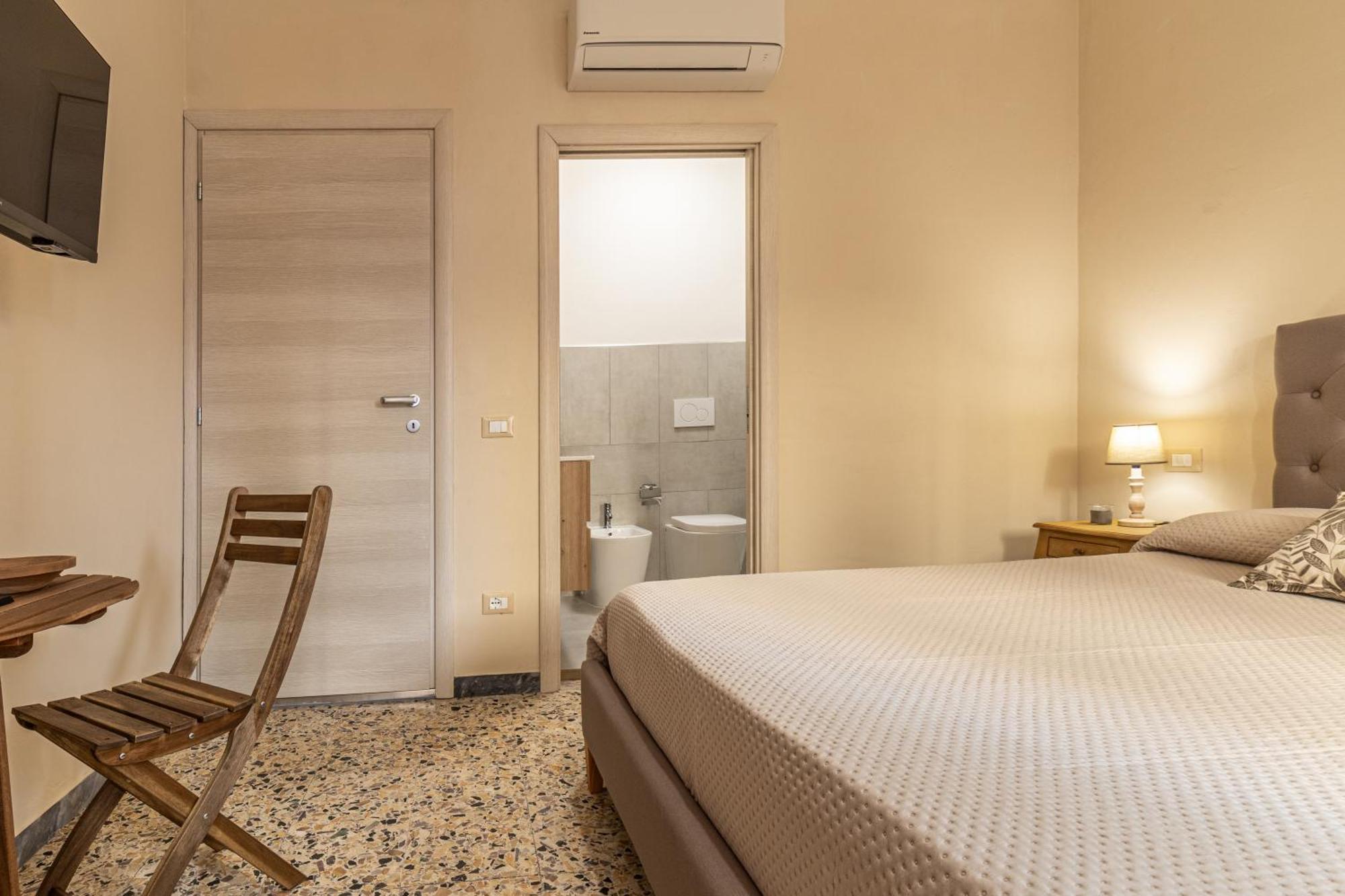 L'Erika In Citta Otel Livorno Dış mekan fotoğraf